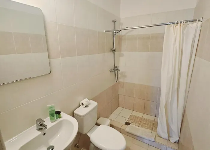 Pool View Studio, Shaded Balcony Apartament *