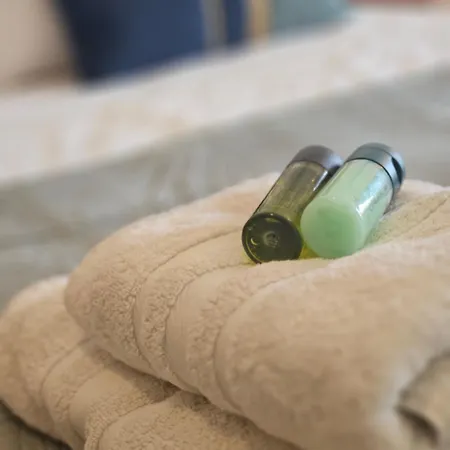 Pool View Studio, Shaded Balcony *